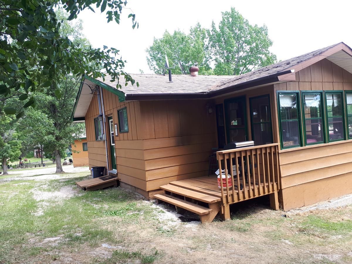 Chalkley'S Sandy Bay Cottage Resort Nipissing Beach Exterior foto